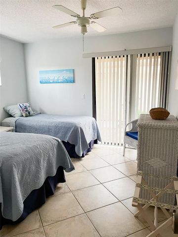690 BIRD BAY CIRCLE 28, Venice, FL 34285