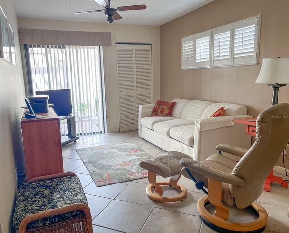 690 BIRD BAY CIRCLE 28, Venice, FL 34285