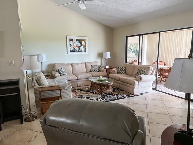 690 BIRD BAY CIRCLE 28, Venice, FL 34285