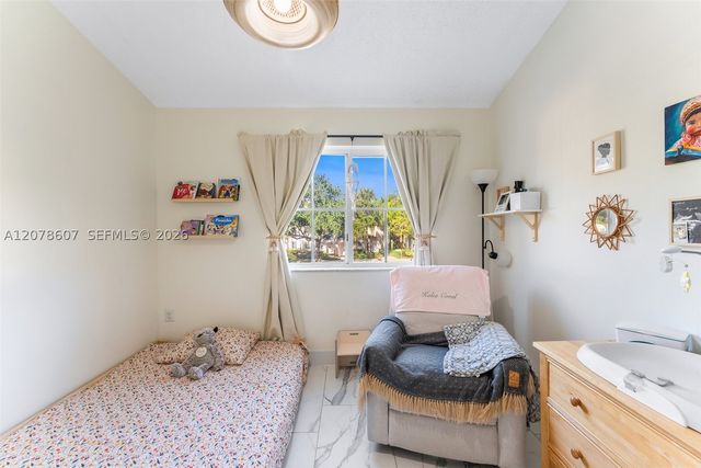 2140 NW 78th Ave 204, Pembroke Pines, FL 33024