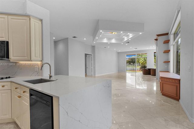 2456 Bay Isle Court, Weston, FL 33327