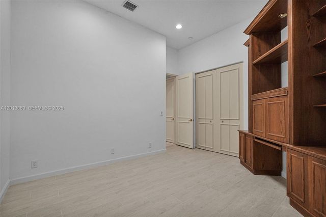 2456 Bay Isle Court, Weston, FL 33327