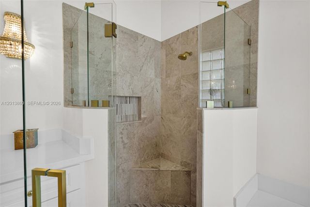 2456 Bay Isle Court, Weston, FL 33327