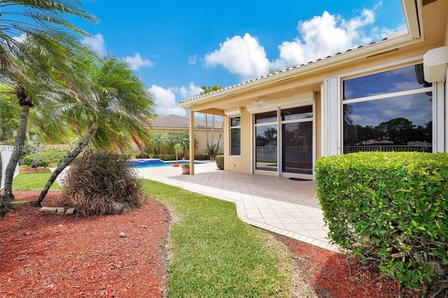 2456 Bay Isle Court, Weston, FL 33327