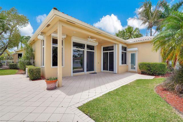 2456 Bay Isle Court, Weston, FL 33327