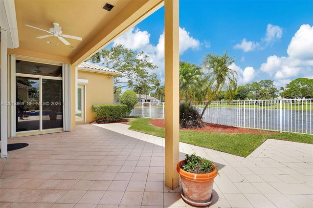 2456 Bay Isle Court, Weston, FL 33327