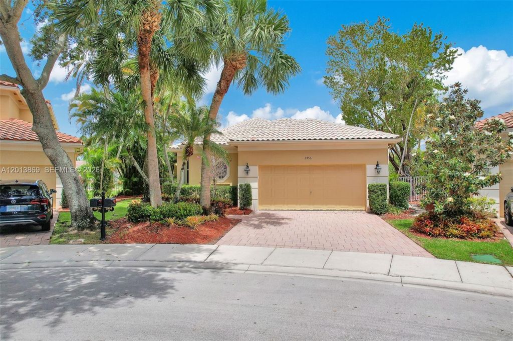 2456 Bay Isle Court, Weston, FL 33327