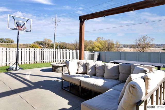 7855 N 144th Avenue, Bennington, NE 68007