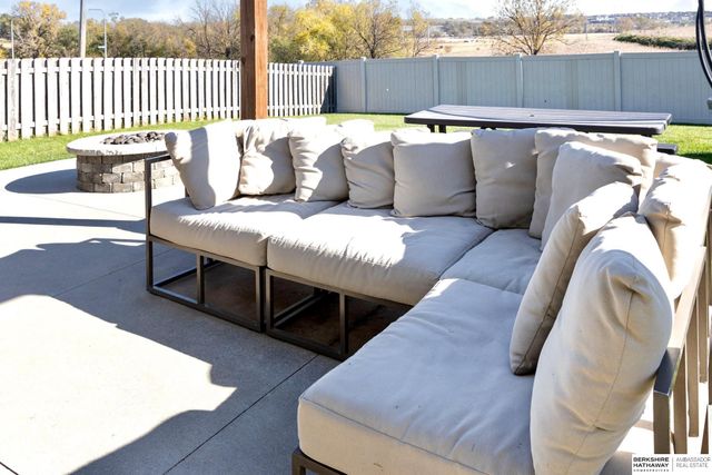 7855 N 144th Avenue, Bennington, NE 68007