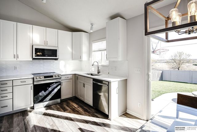 7855 N 144th Avenue, Bennington, NE 68007