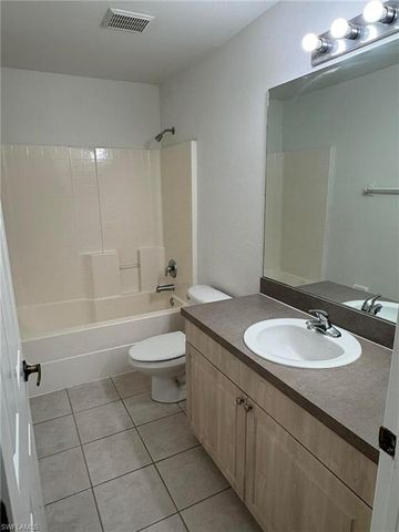 1321 Diplomat PKWY E, Cape Coral, FL 33909