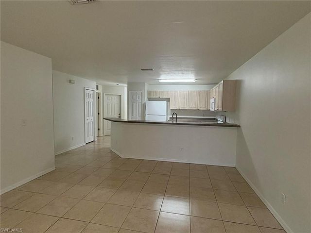 1321 Diplomat PKWY E, Cape Coral, FL 33909