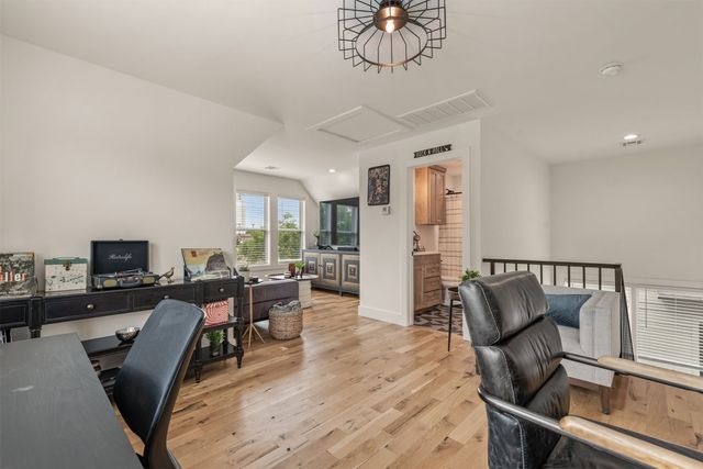 521 S 1st Street, Broken Arrow, OK 74012