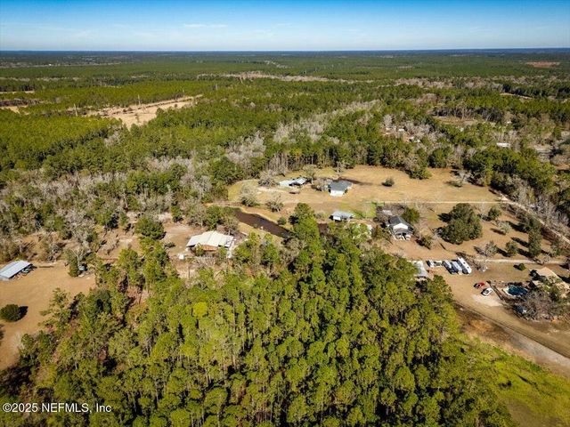 11596 THORNHILL Place, Bryceville, FL 32009