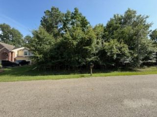 6623 Grant, Magnolia, TX 77354