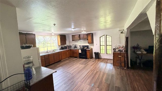 20 Joyce Road, Cleveland, TX 77328