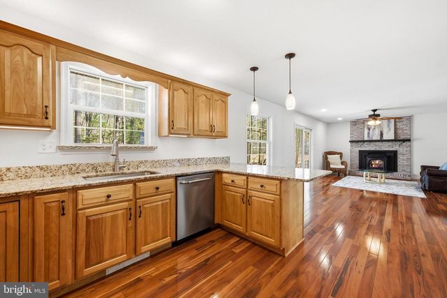7219 CARRICO MILL RD, Hughesville, MD 20637