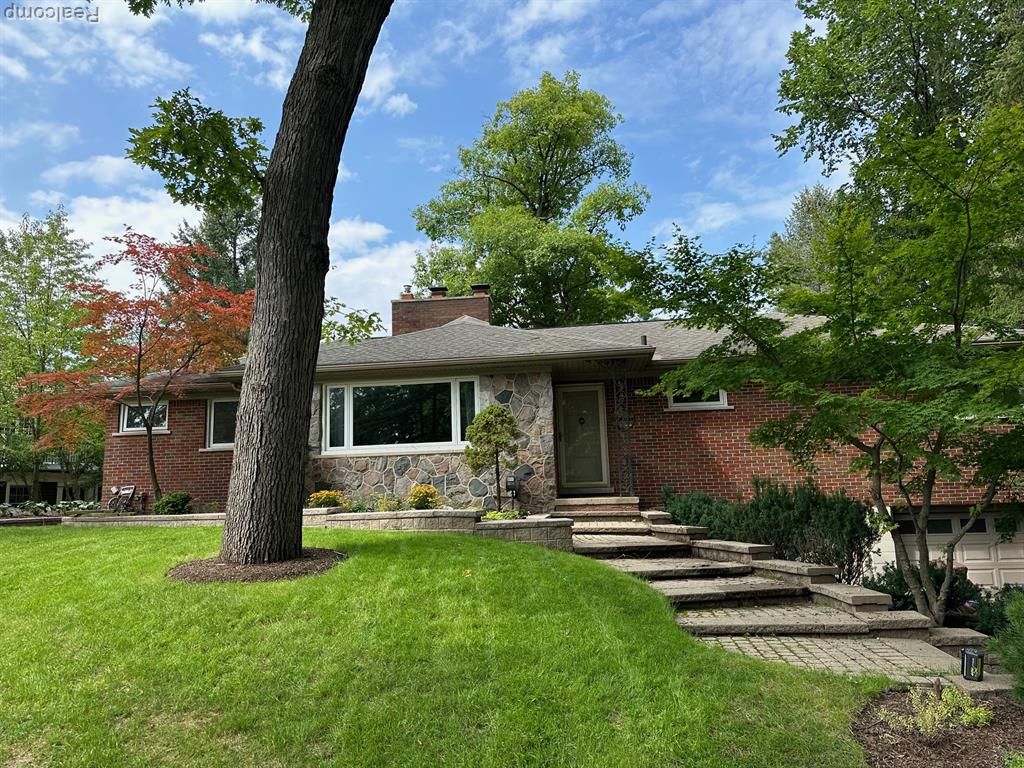 1700 Hamilton, Bloomfield Village, MI 48302