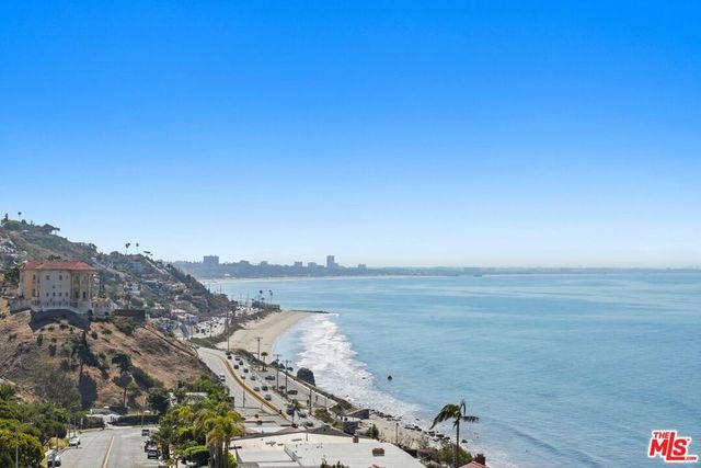 18203 Coastline Drive 4, Malibu, CA 90265