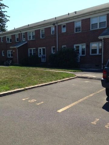 236 Glenbrook Road 12A, Stamford, CT 06906