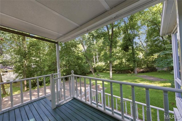 205 Morewood Drive, Manchester, MO 63011