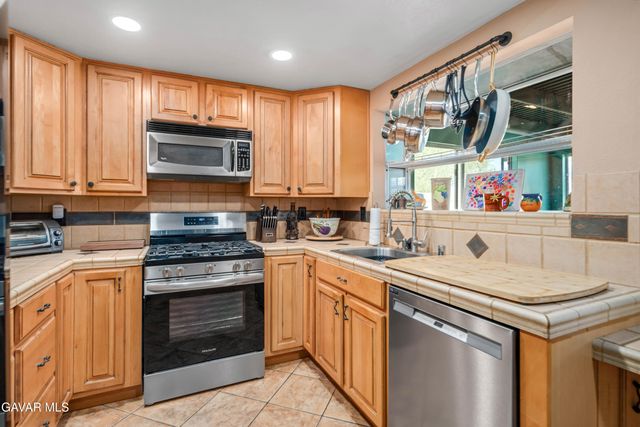 3137 Peachwood Drive, Lancaster, CA 93536