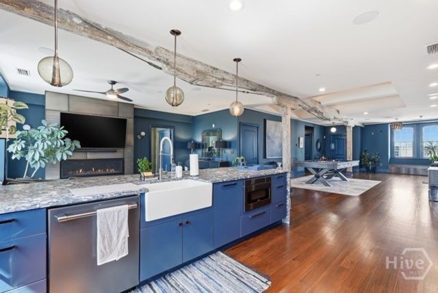 5 Whitaker Street 601, Savannah, GA 31401