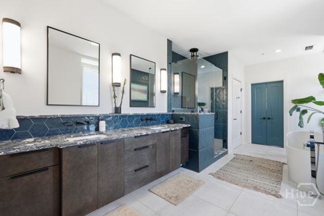 5 Whitaker Street 601, Savannah, GA 31401