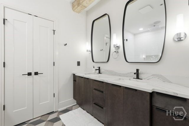 5 Whitaker Street 601, Savannah, GA 31401