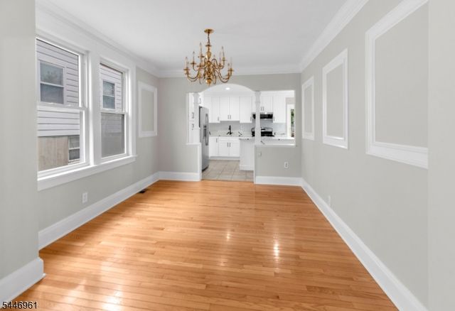 521 E Blancke St, Linden City, NJ 07036