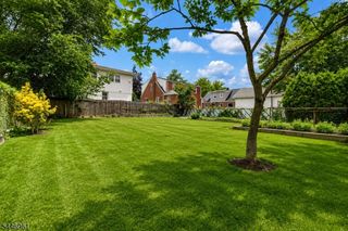 521 E Blancke St, Linden City, NJ 07036