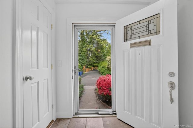 163 St Nicholas Avenue, Bronxville, NY 10708