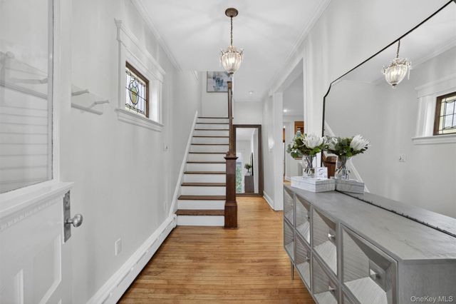 163 St Nicholas Avenue, Bronxville, NY 10708
