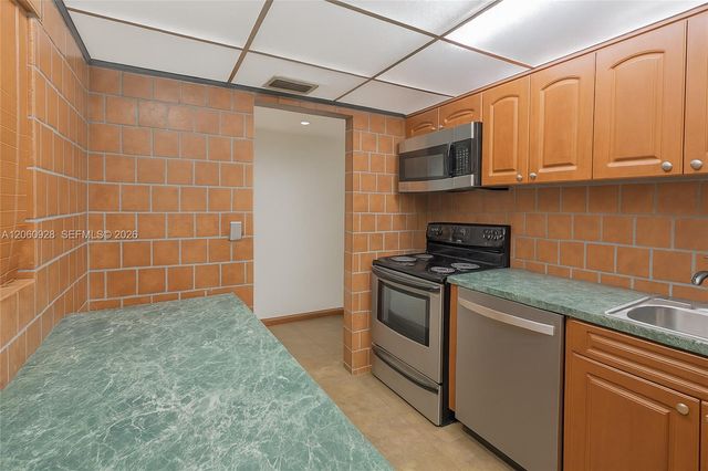 8760 SW 133rd Ave Road 220, Miami, FL 33183