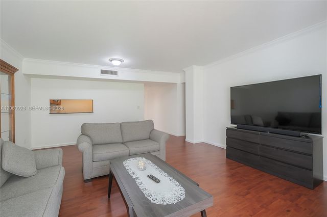 8760 SW 133rd Ave Road 220, Miami, FL 33183