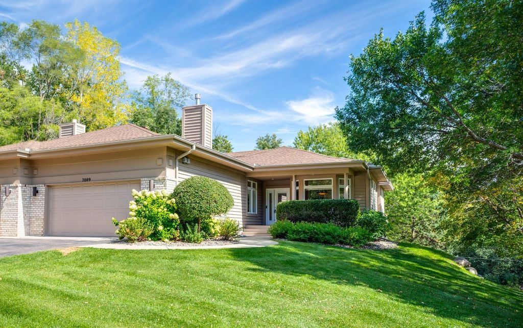 7089 Crowne Oak Road, Eden Prairie, MN 55344 — exterior
