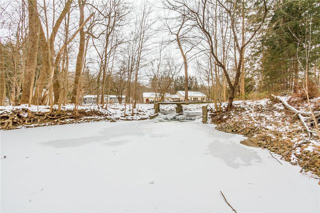 7151 Wildwood Lane, Victor, NY 14564