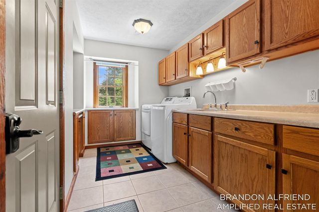 10226 SW Greenville Road, Greenville, MI 48838