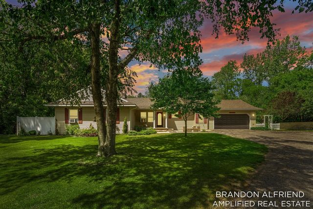 10226 SW Greenville Road, Greenville, MI 48838