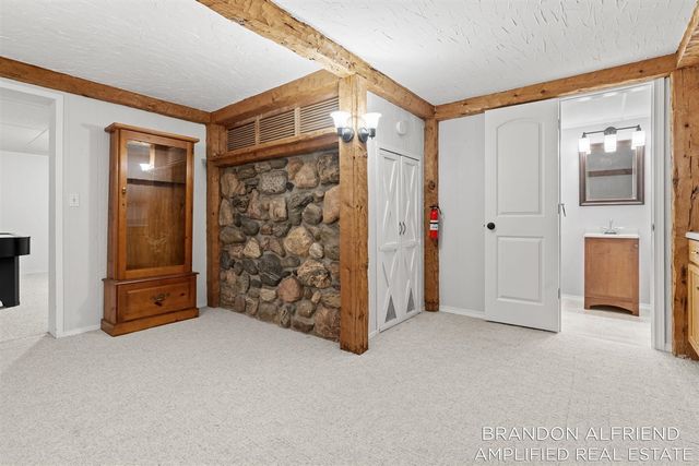 10226 SW Greenville Road, Greenville, MI 48838