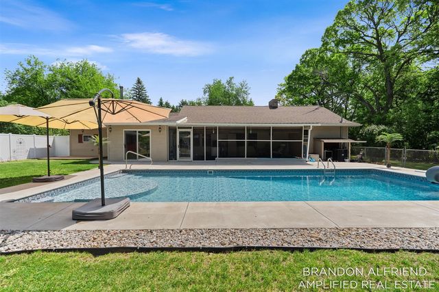 10226 SW Greenville Road, Greenville, MI 48838