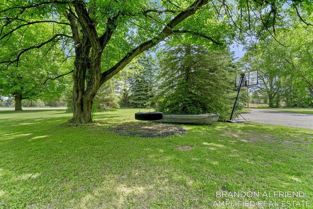 10226 SW Greenville Road, Greenville, MI 48838