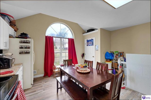 10307 Chimney Ridge Court, Louisville, KY 40299