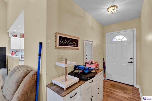 10307 Chimney Ridge Court, Louisville, KY 40299