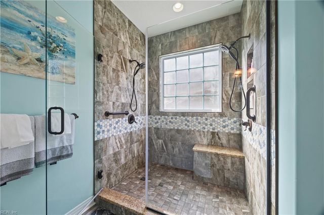 2225 Welbeck LN, Virginia Beach, VA 23456