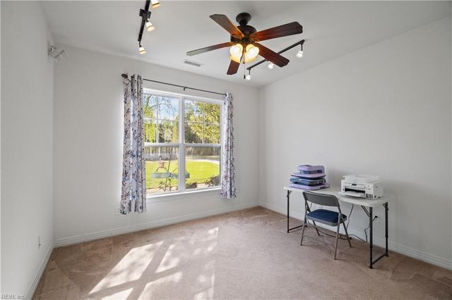 2225 Welbeck LN, Virginia Beach, VA 23456