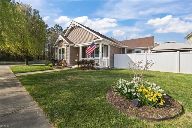 2225 Welbeck LN, Virginia Beach, VA 23456