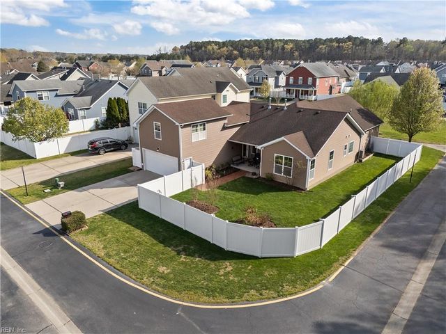 2225 Welbeck LN, Virginia Beach, VA 23456