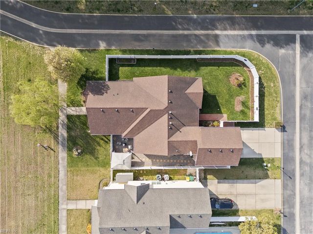 2225 Welbeck LN, Virginia Beach, VA 23456