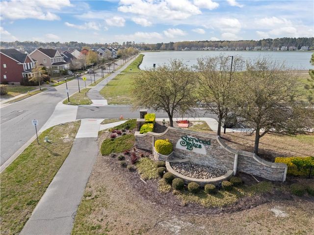 2225 Welbeck LN, Virginia Beach, VA 23456